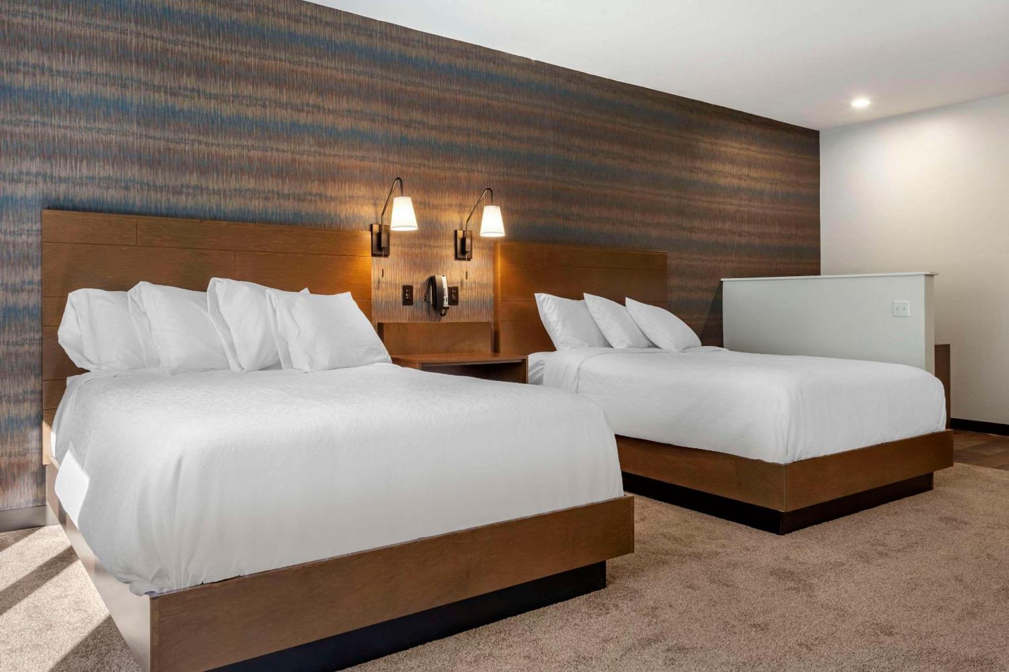 เดอะแครนเบอร์รี, แอสเซนด์ โฮเทล คอลเล็กชั่น Hotel มอร์แกนทาวน์ ภายนอก รูปภาพ