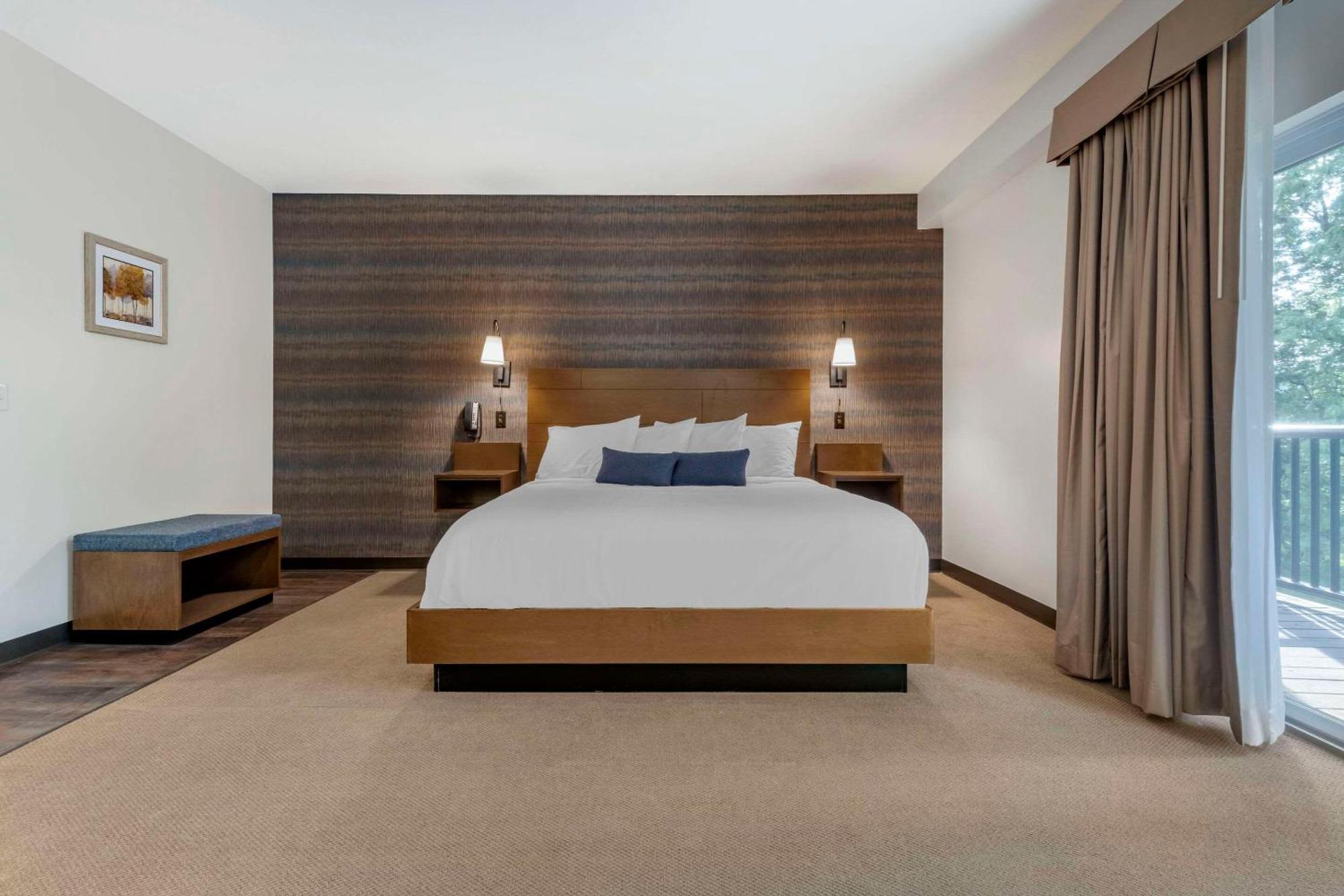 เดอะแครนเบอร์รี, แอสเซนด์ โฮเทล คอลเล็กชั่น Hotel มอร์แกนทาวน์ ภายนอก รูปภาพ