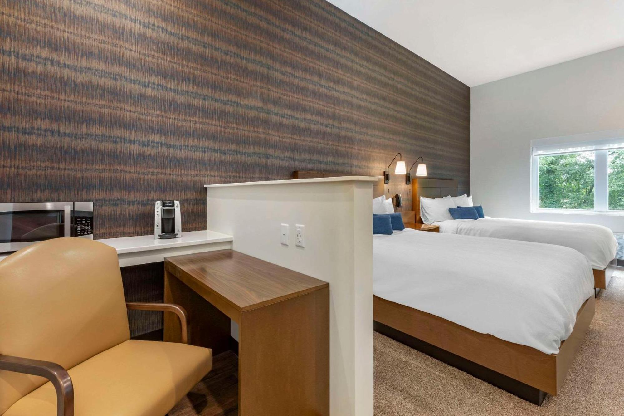 เดอะแครนเบอร์รี, แอสเซนด์ โฮเทล คอลเล็กชั่น Hotel มอร์แกนทาวน์ ภายนอก รูปภาพ